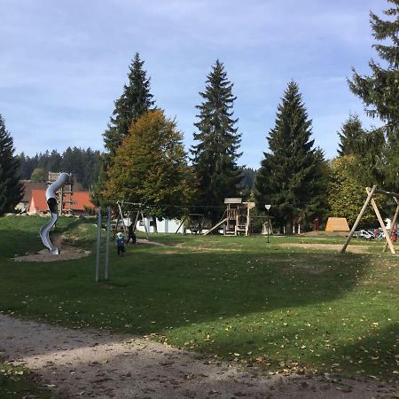 Gemuetliche 1Z Fewo In Schoenwald Mit Balkon, Schwimmbad, Sauna, Fitness Экстерьер фото